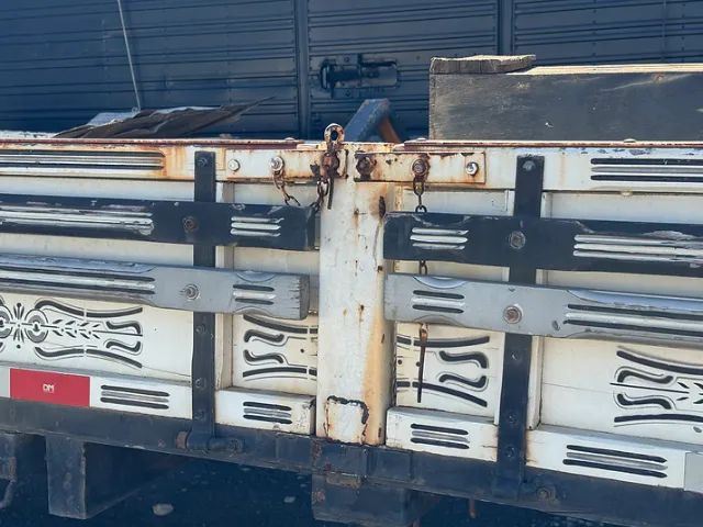 Carroceria para caminhão truck ou bitruck de 9,20m - VM 24250 24280 24-250 24-280 9.20 - Foto 8