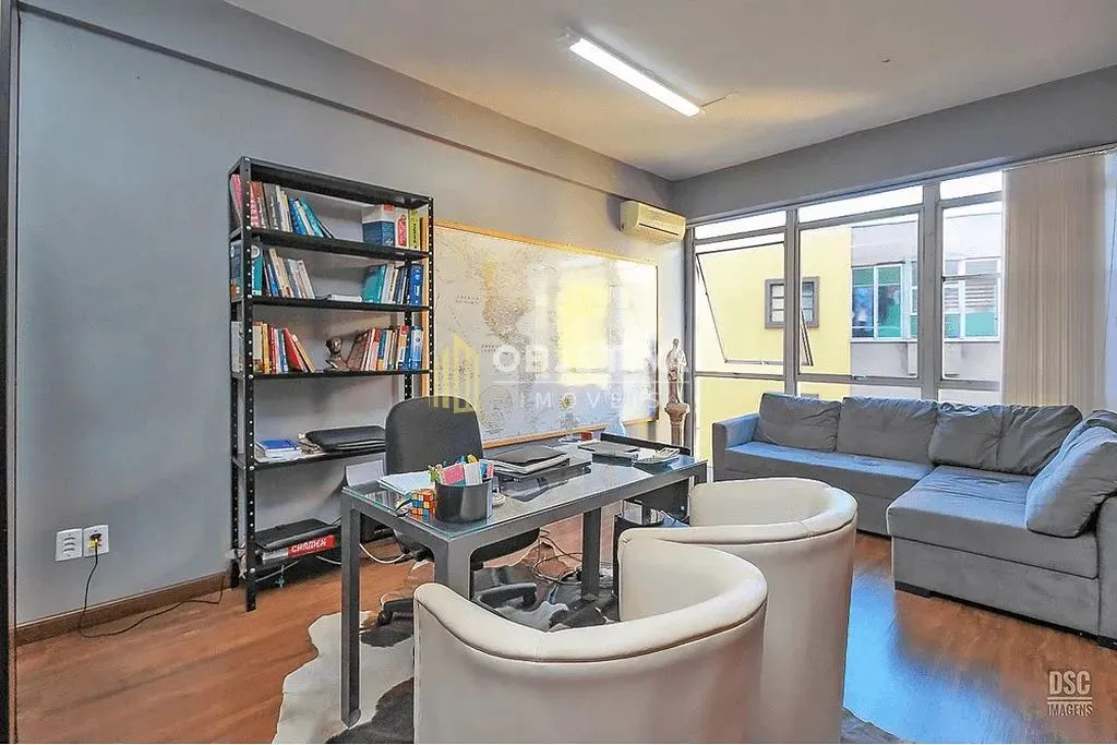 Sala à venda 1 Vaga 37M² Petrópolis Porto Alegre - RS