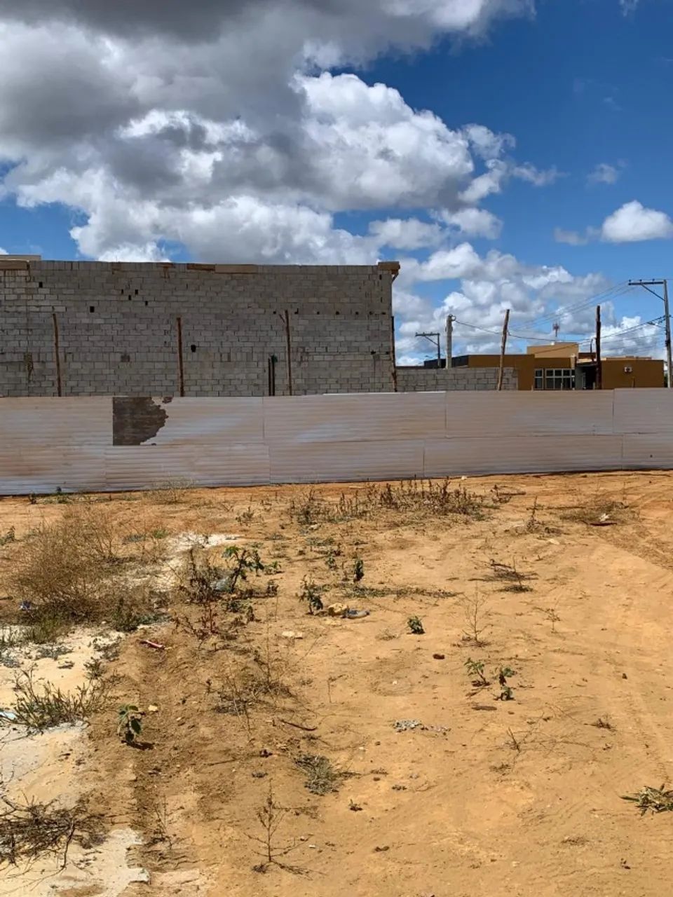 Área para Locação com 1.000 m² 