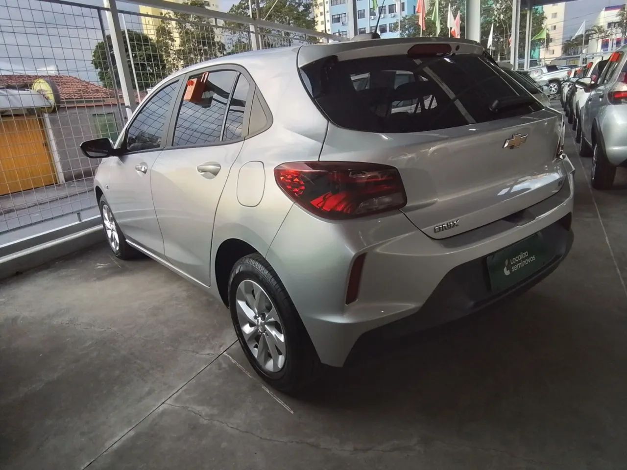 Chevrolet Onix 2023 1.0 flex manual - Foto 4