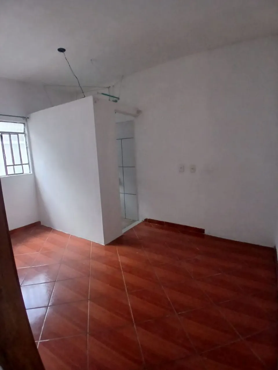 Alugo Kitnet ( 1 pessoa)
