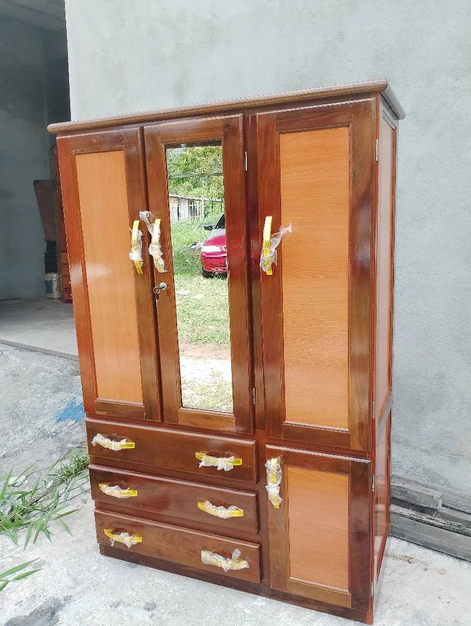 Guarda roupa de solteiro 