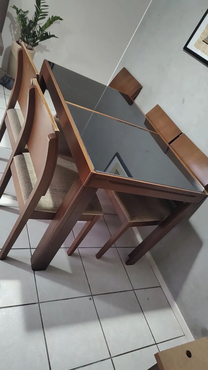 Mesa com 6 cadeiras63824089161475120