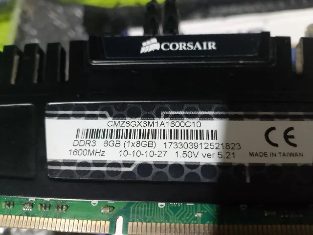 Memoria DDR3 Corsair Vengence 8GB 1600 CMZ8GX3M1A1600C10