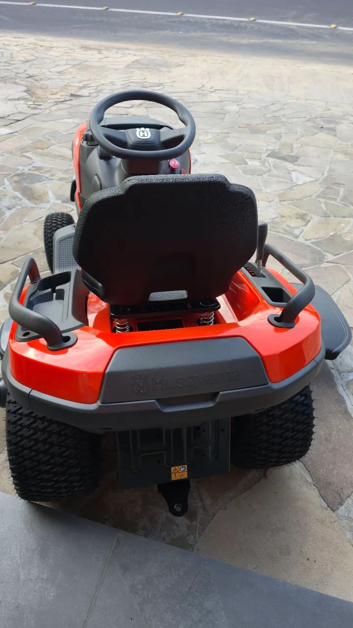 Trator Cortador de Grama TS219TFM Husqvarna  - Foto 4