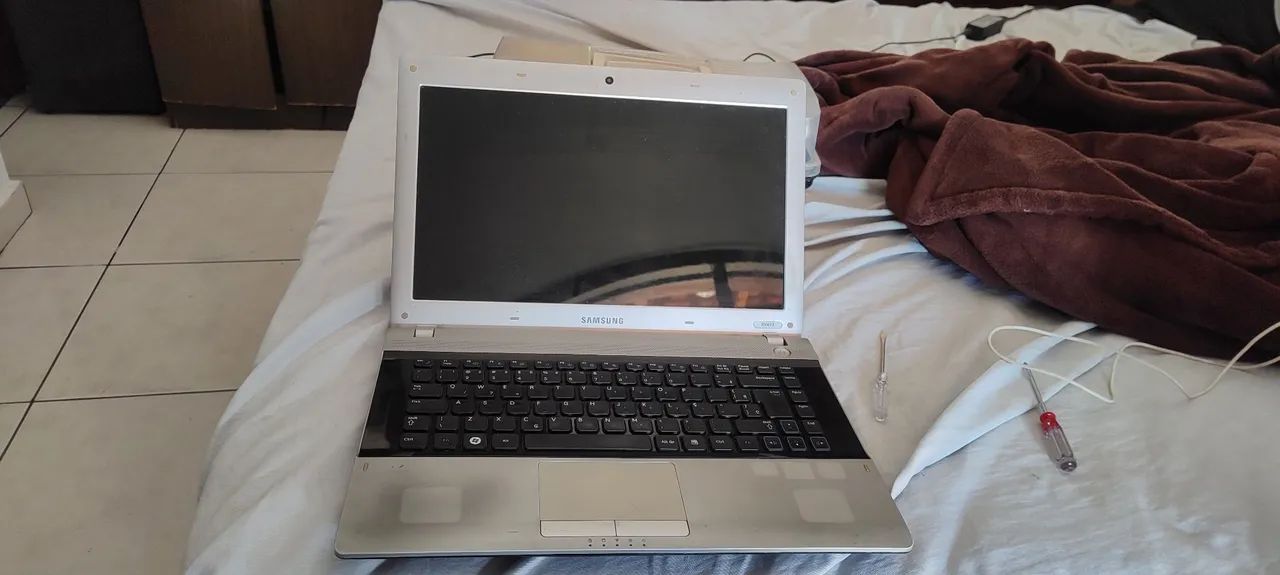 Retirada de peças HP ALL in one e notebook Samsung antigo  - Foto 4