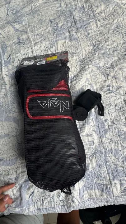 Luvas de Boxe Naja com bandagem  - Nunca usada - Foto 3