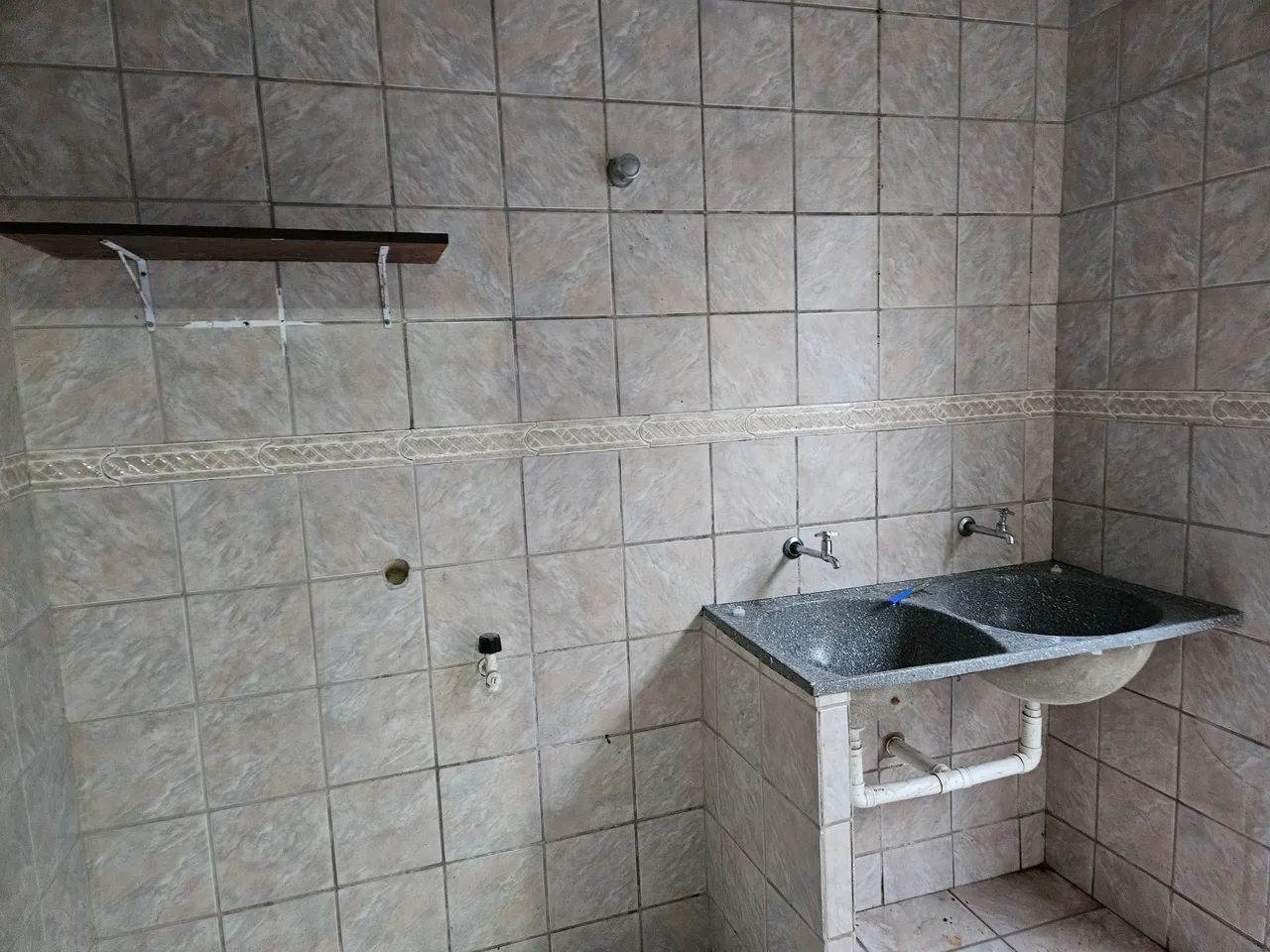 Aluga-se casa cidade verde  - Foto 2