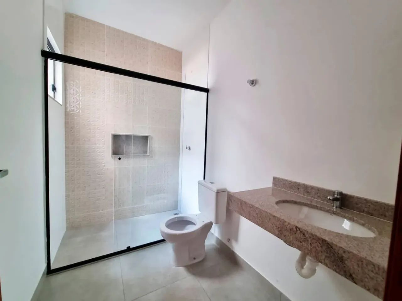 Casa à venda 2 Quartos, 2 Vagas, 61 m², Jardim Petrópolis, Goiânia - GO. Financie pelo Min