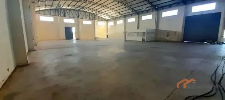 BARRACÃO + DOCA 900m². - Foto 2