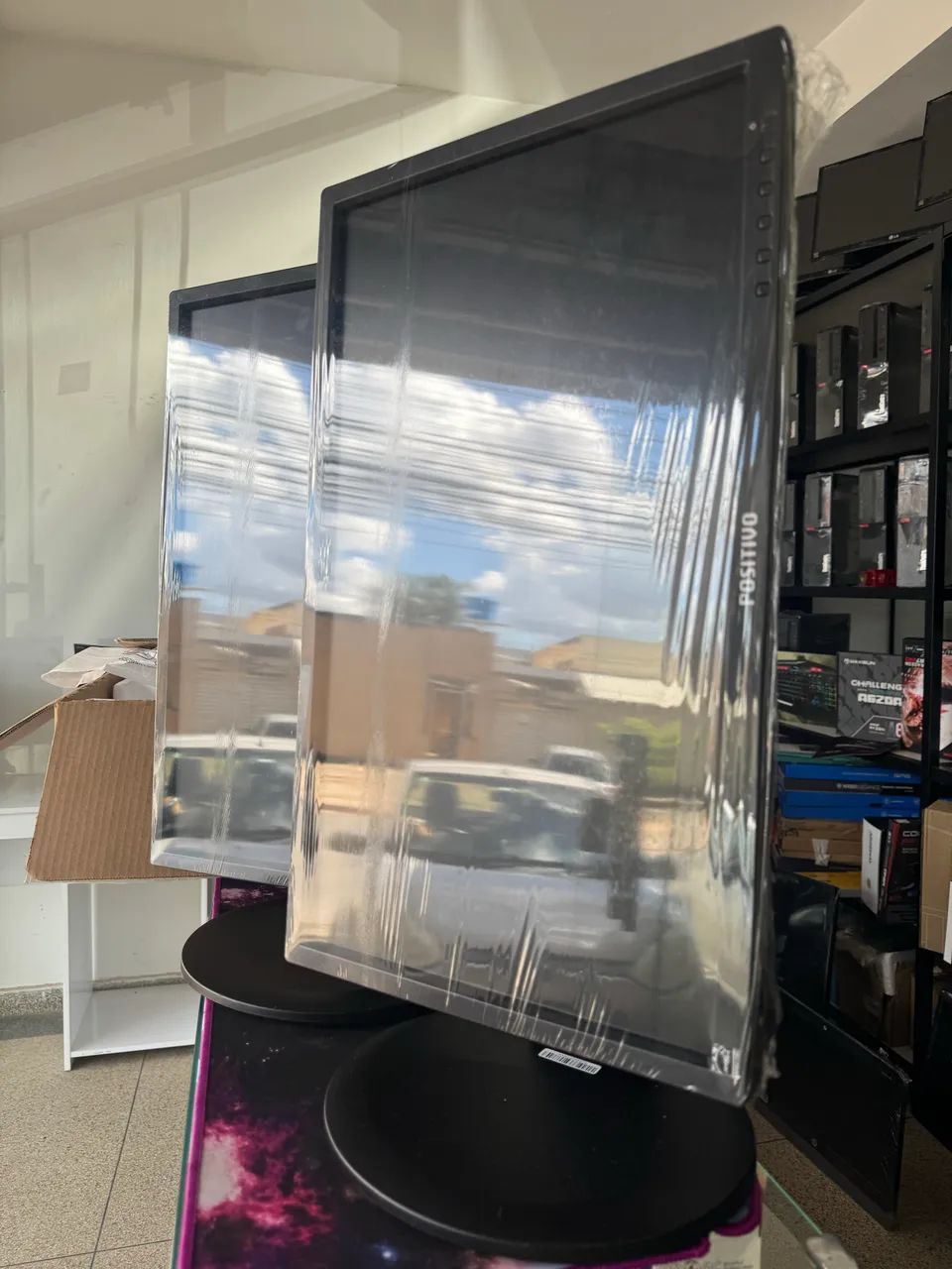 Monitor 20 polegadas base giratória  - Foto 3