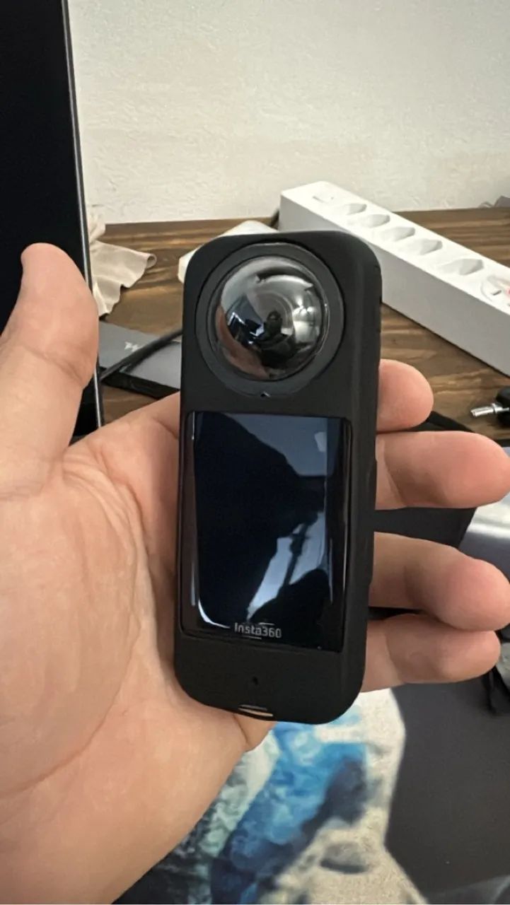 Câmera Insta360 - 360°