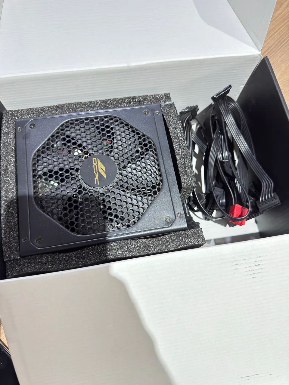 Fonte OCPC, 850w, 80 Plus Gold, Full Modular - Foto 3