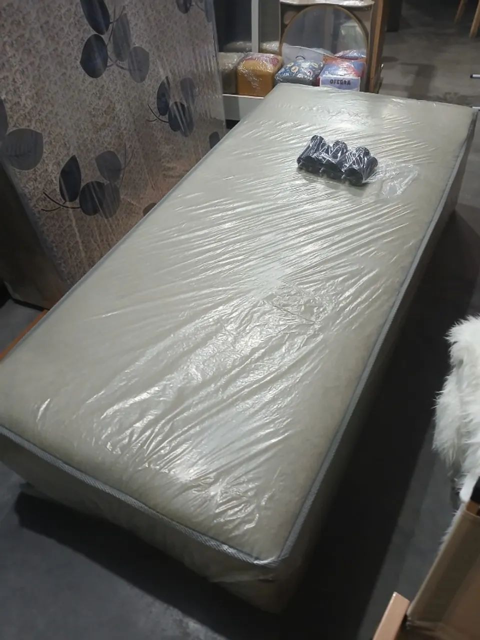 CAMA SOLTEIRO DE ESPUMA NOVA R$400 ENTREGA GRÁTIS - Foto 2