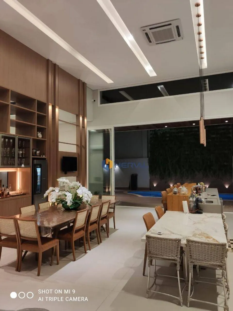 Casa com 4 quartos para alugar, 317 m² por R$ 17.000/mês - Jardim Iguaçu - Maringá/PR