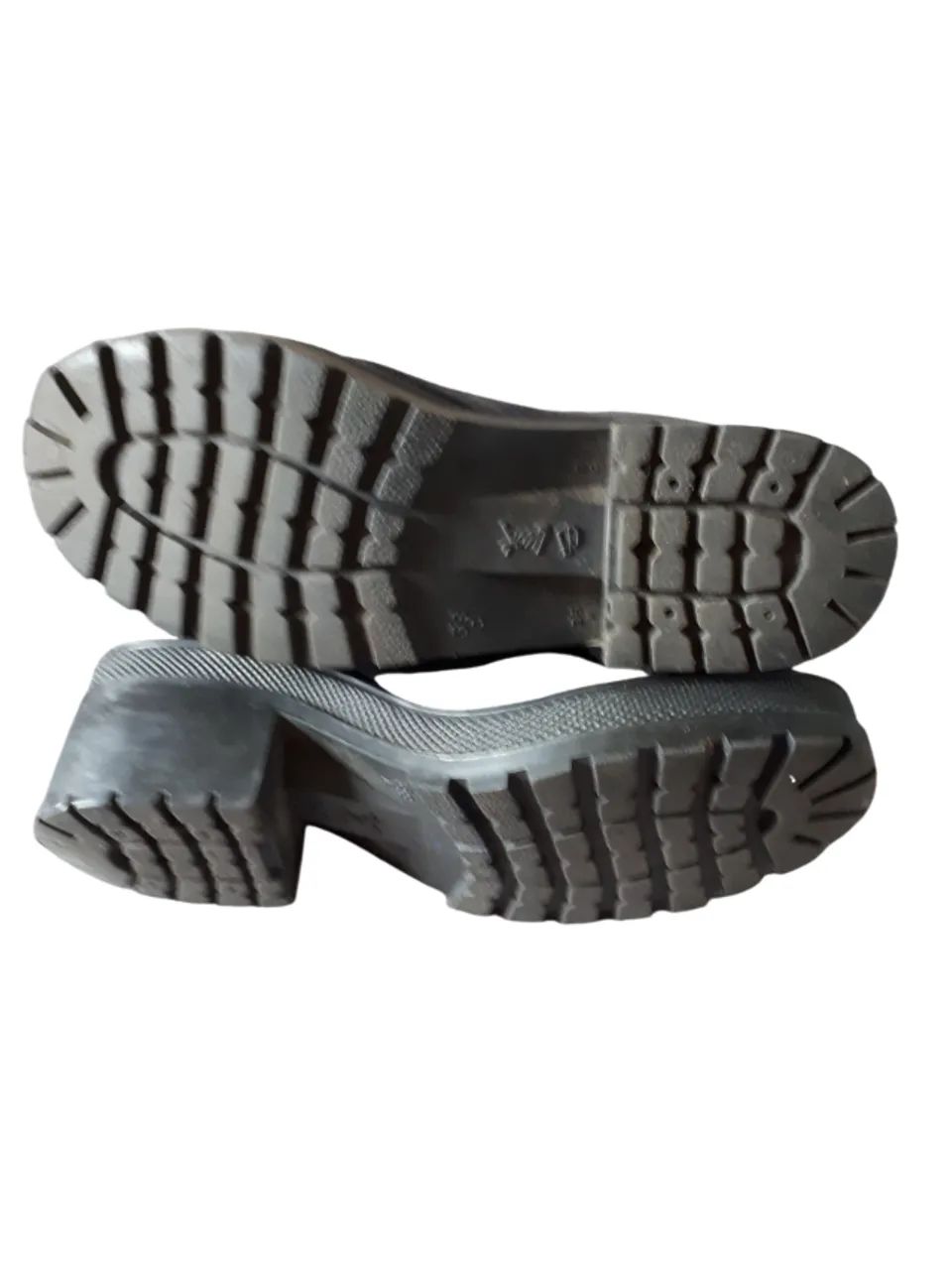 Bota/Coturno Preto em Lona Importado - Foto 4