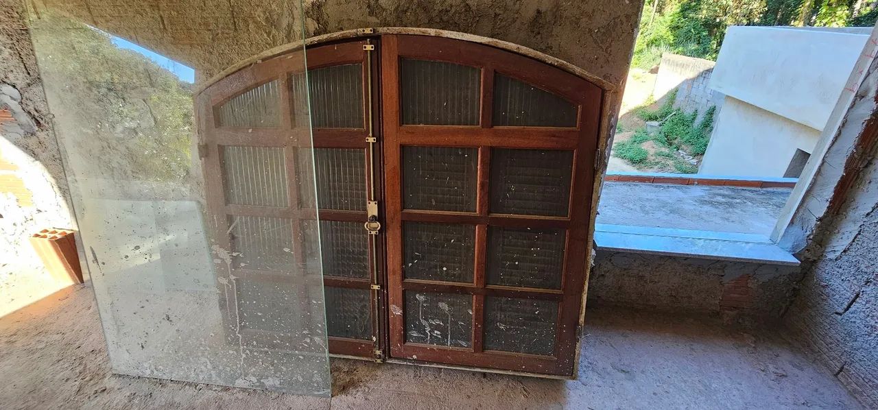 Janela madeira venda ou troca