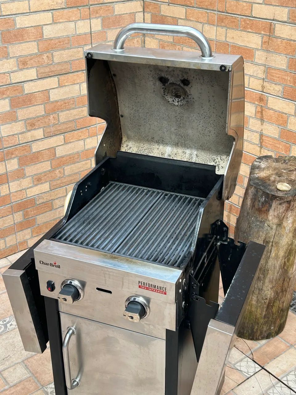 Churrasqueira a Gás CharBroil TRU-Infrared Performance 2 Queimadores 300B - Foto 4