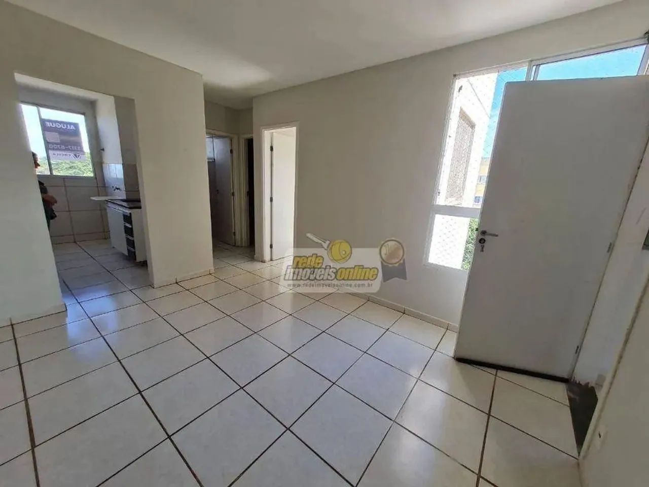 Apartamento com 2 dormitórios para alugar, 48 m² por R$ 1.152,09/mês - Jardim Maracanã - U - Foto 2