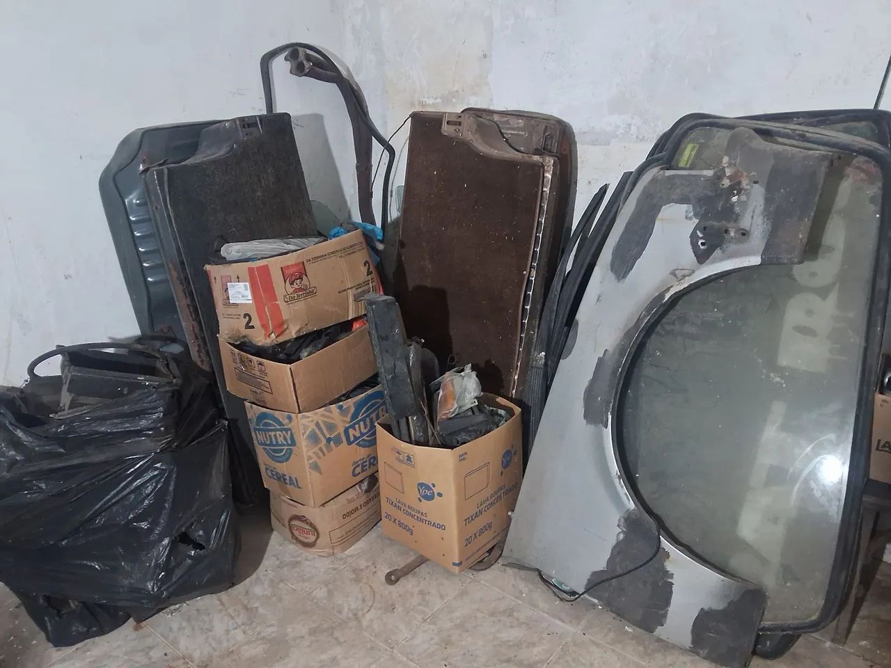Lote Peças automotivas diversas A3,Chevette,Passat......