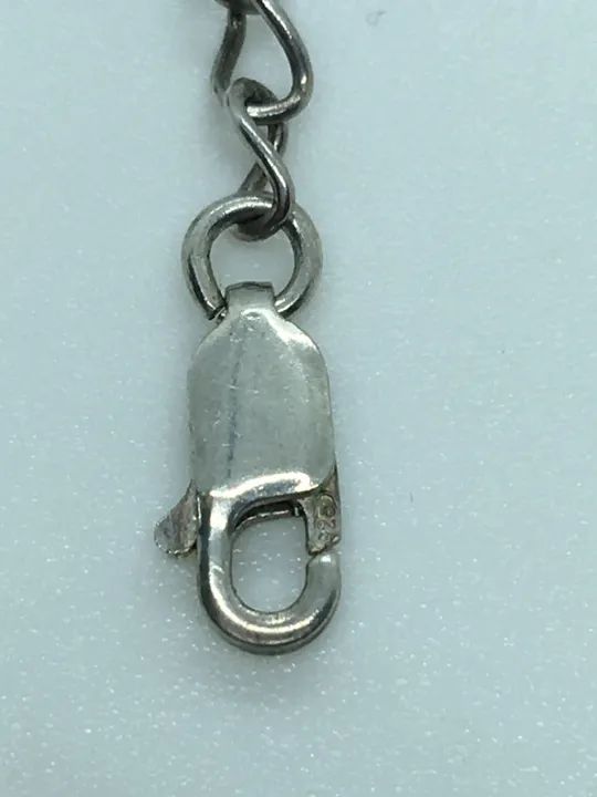 Pulseira de prata 925 com detalhes em folhas verdes - Foto 3