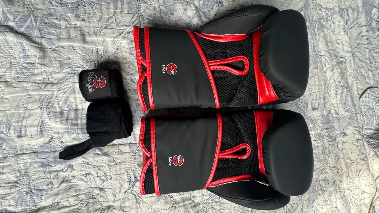 Luvas de Boxe Naja com bandagem  - Nunca usada - Foto 2
