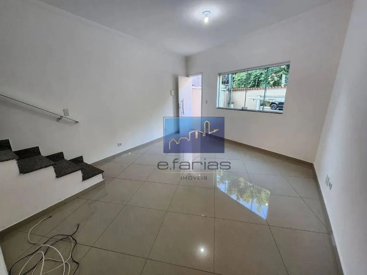 Sobrado com 3 dormitórios para alugar, 140 m² por R$ 3.900,00/mês - Chácara Seis de Outubr