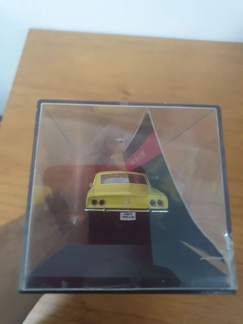 Miniatura Chevrolet Opala SS 1976, escala 1:43 - Foto 4