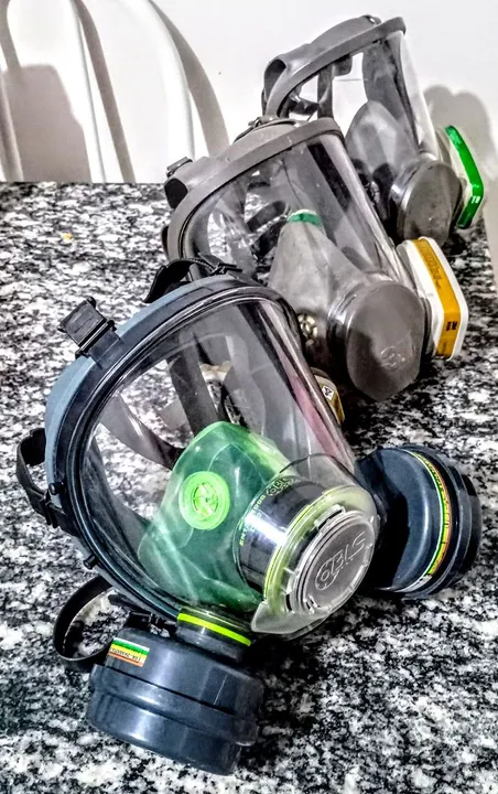 Máscaras para trabalho com gases ou pintura