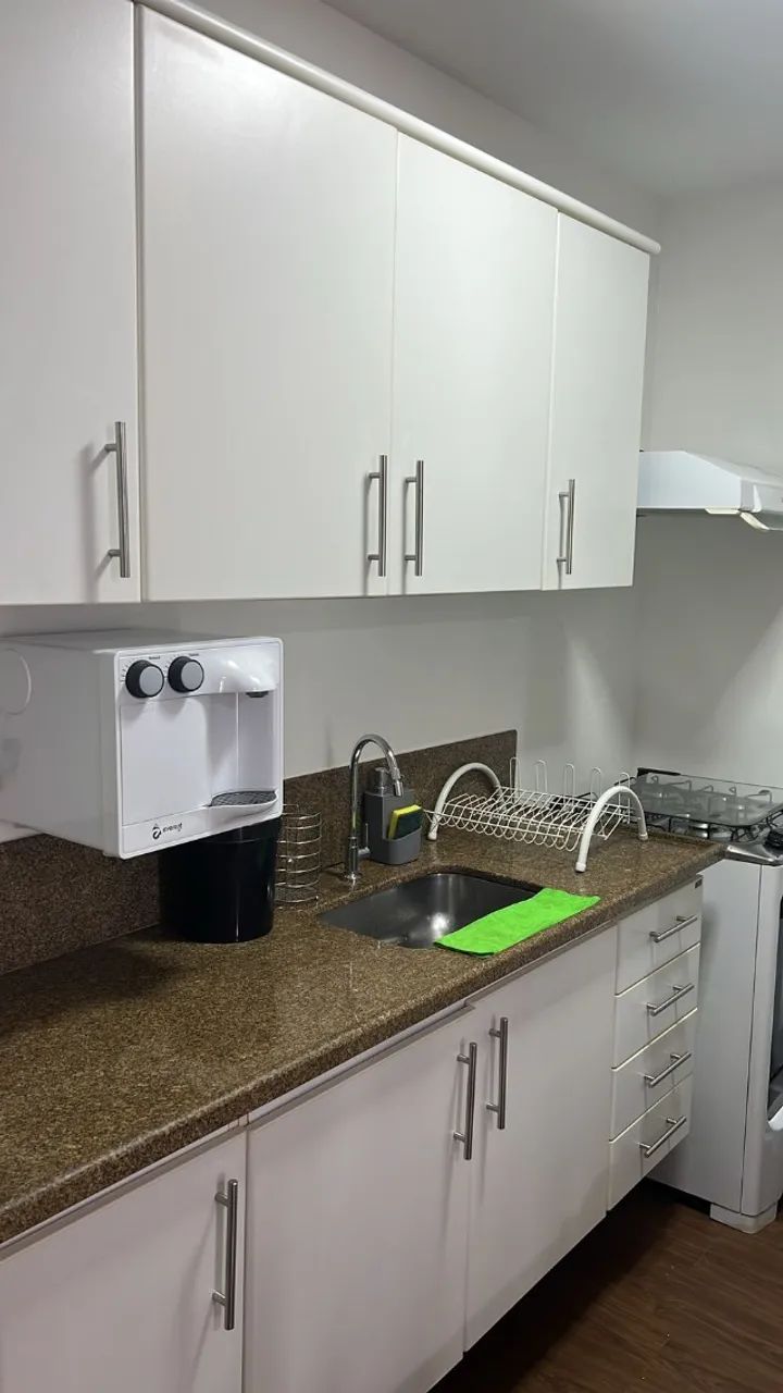 Alugo MOBILIADO quarto/sala na quadra mar P.Costa! - Foto 4