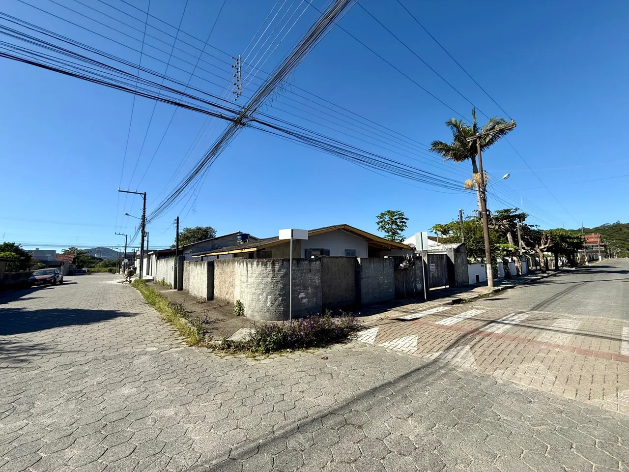 Casa de Esquina à Venda - Penha - SC