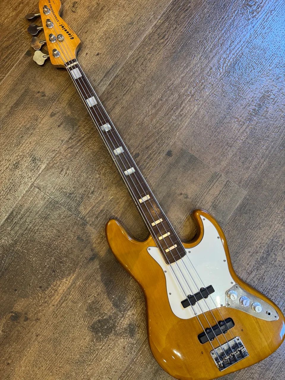 Baixo Giannini AE08B (Anos 70) Fretless - Foto 5