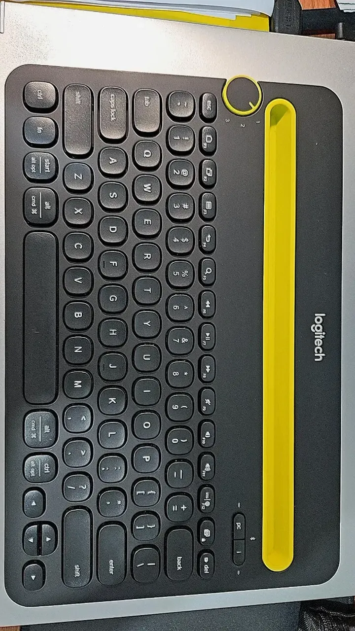 Teclado sem fio via Bluetooth modelo K480 (marca logitech)