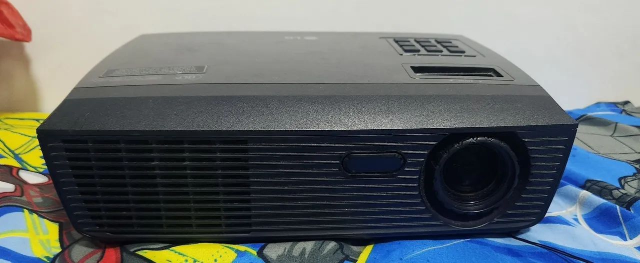 Projetor EPSON S10+ e LG BS275 para conserto  - Foto 4