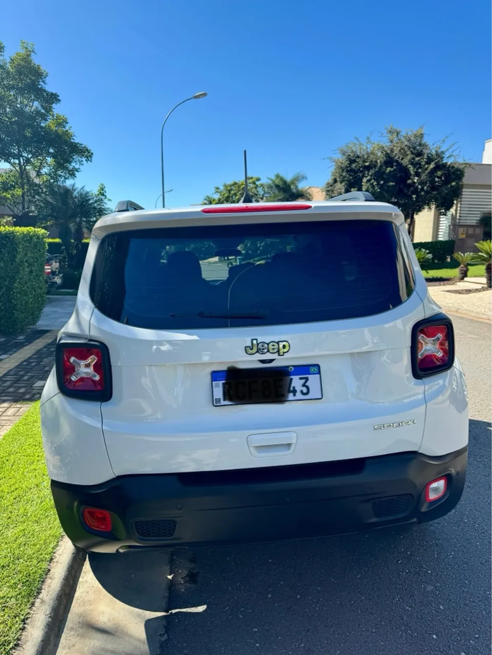 Vende-se Renegade único dono - perfeito