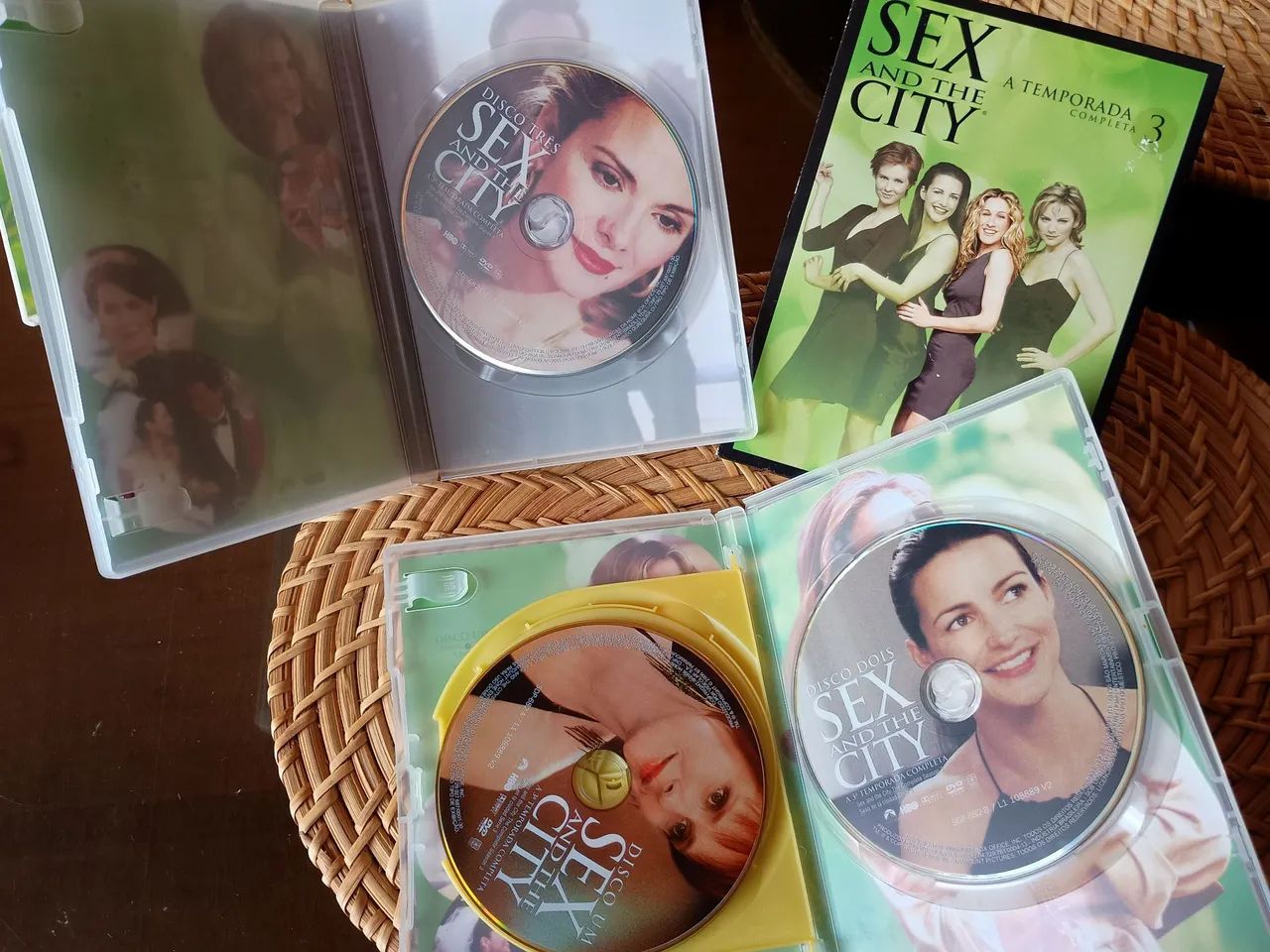 Sex and the City - Temporada 3 Completa - DVD - DVD, Blu-Ray e