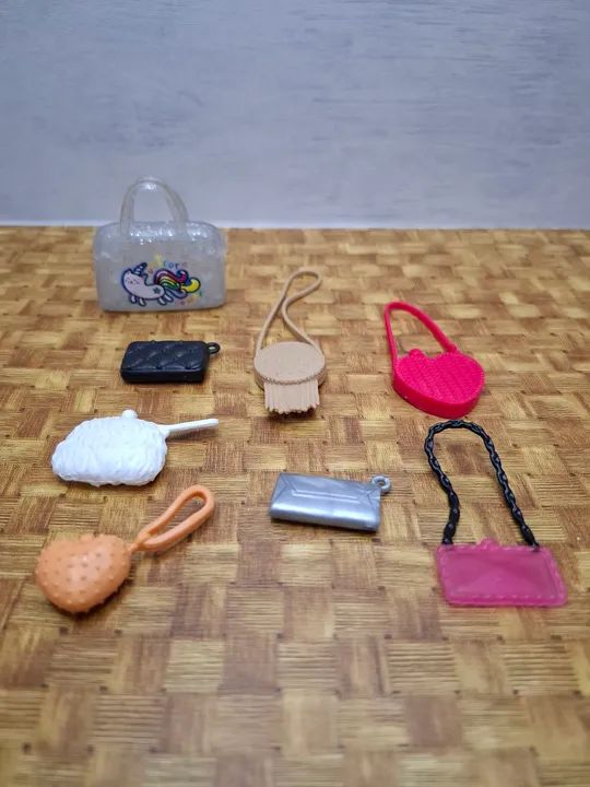 Kit de 8 bolsas para bonecas Barbie