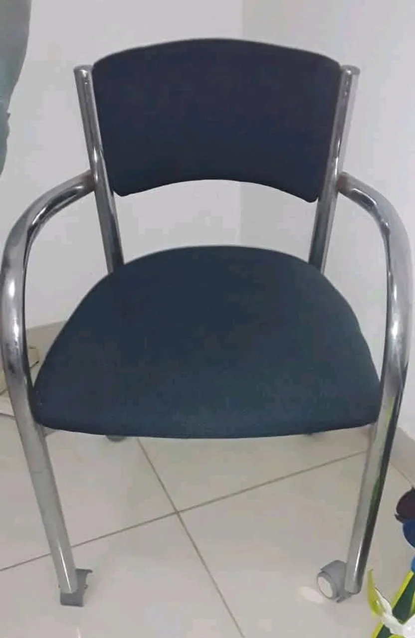 Cadeira de Escritório Moderna