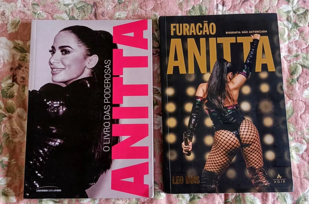 2 Livros e 2 DVDs da Anitta - Novos - Foto 2
