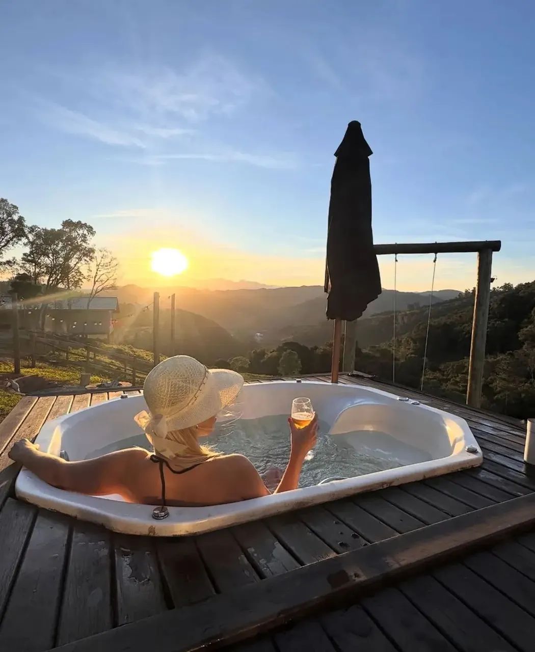 Linda chácara em Anitapolis, já com chalé para investimento em Airbnb - Foto 3