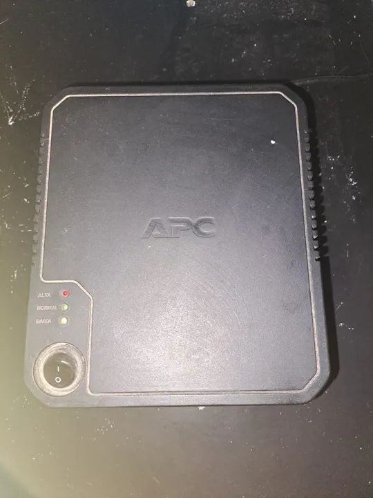 Estabilizador APC 1000w - Foto 3