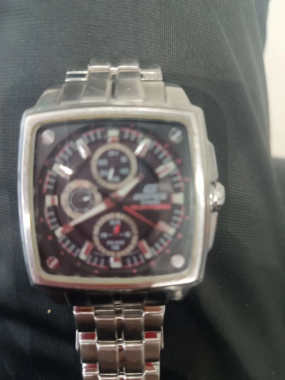 Relógio Casio Edifice Solar com riscos no vidro  - Foto 2
