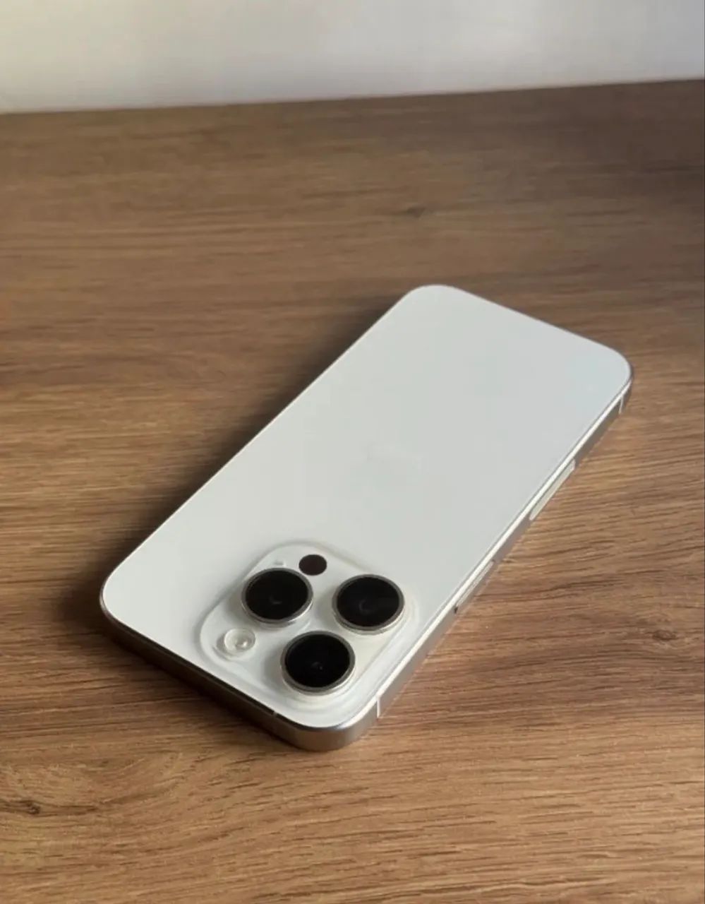 iPhone 15 pro - Foto 4