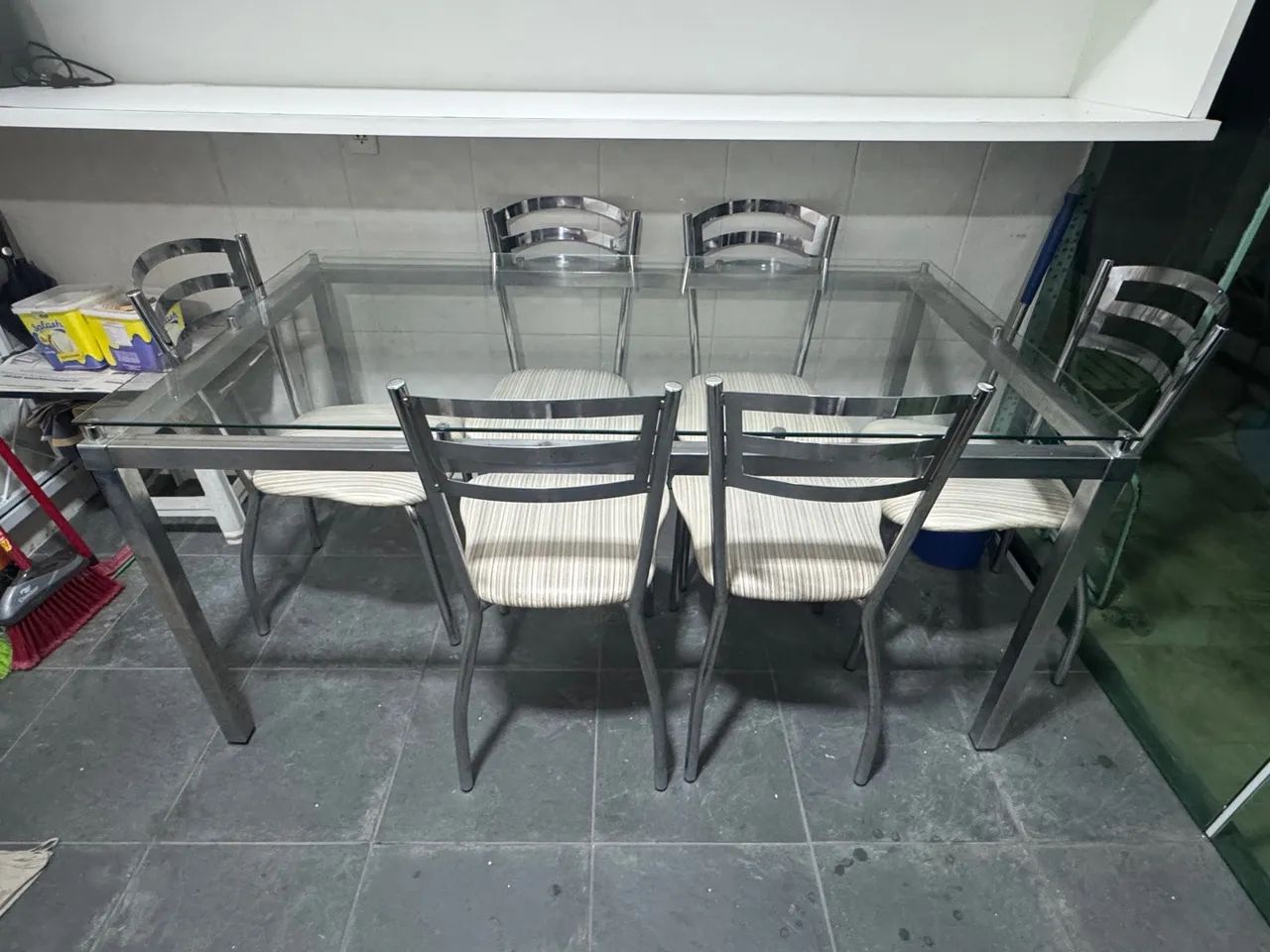 Vendo Mesa em Metal com Vidro Transparente + 6 cadeiras  - Foto 2
