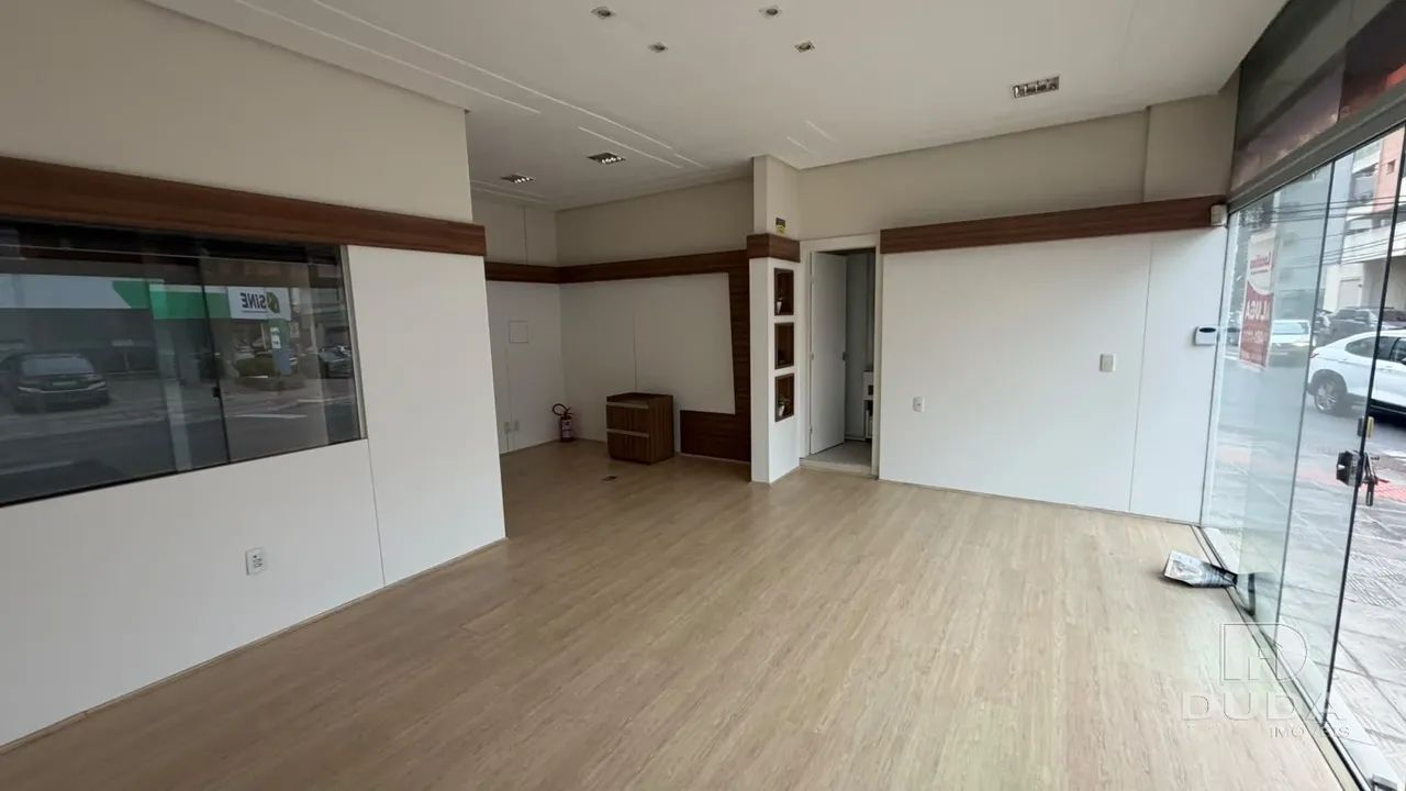 Sala Comercial Térrea Semi-Mobiliada para Locação - Foto 5