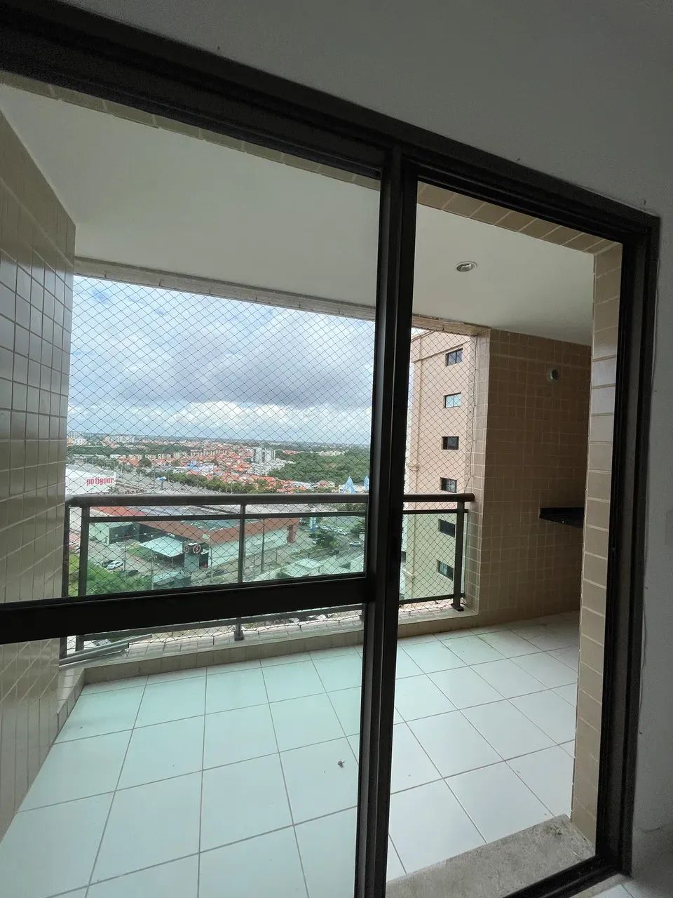 Imóvel para aluguel tem 65 metros quadrados com 2 quartos em Calhau - São Luís - MA - Foto 2