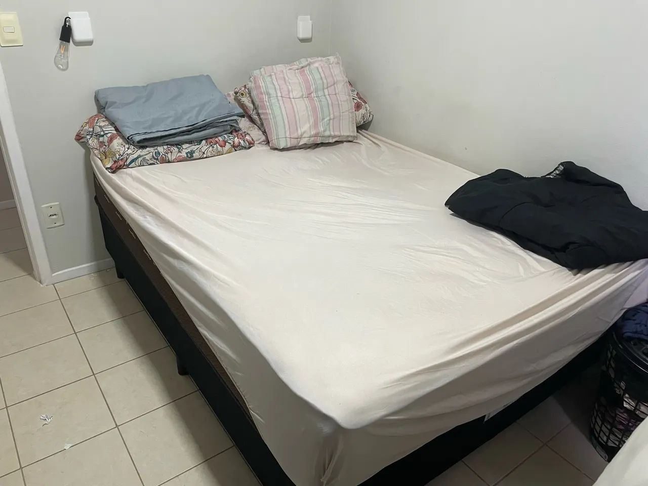 Cama casal completa Base e colchao