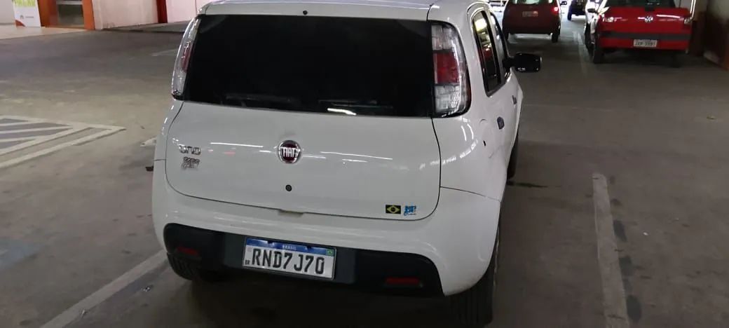 Fiat Uno Attractive 1.0 EVO Fire Flex 8V 5P 2021 - Foto 4