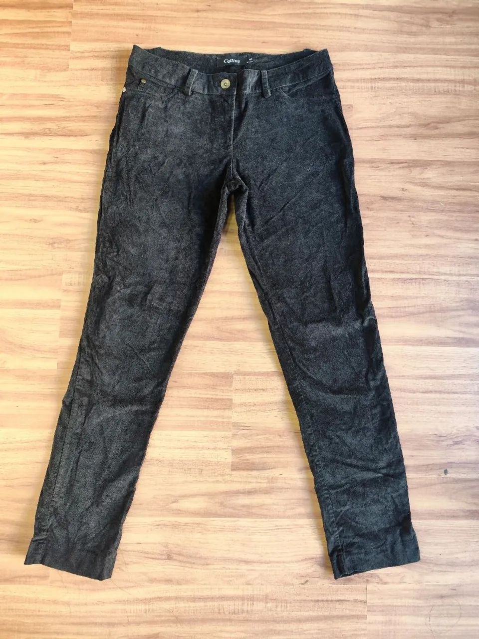 Calça collins veludo preta 40