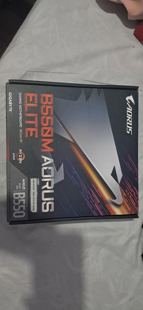 Placa-Mãe: Gigabyte B550M Aorus Elite